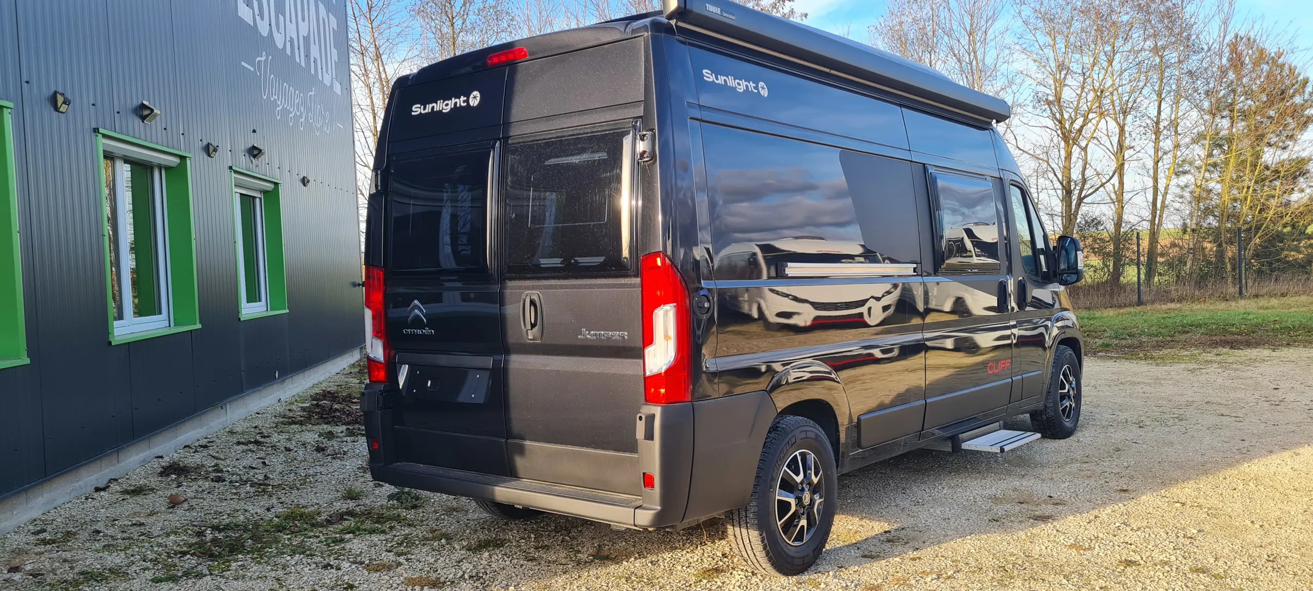 Image Sunligt Cliff 600 RT  