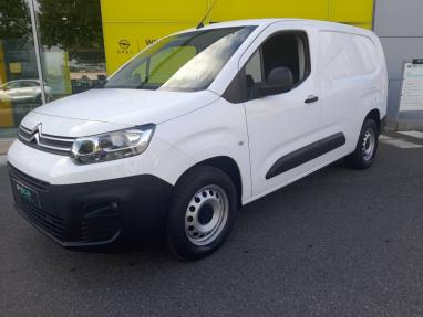 Voir le détail de l'offre de cette CITROEN Berlingo Van XL 950kg BlueHDi 100 S&S Club BVM5 de 2021 en vente à partir de 259.39 €  / mois