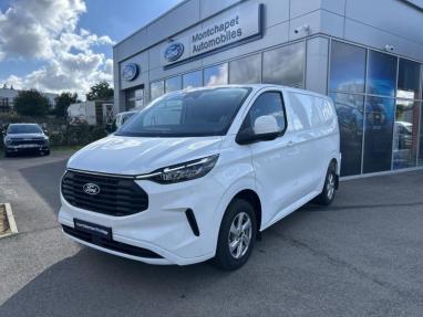 Voir le détail de l'offre de cette FORD Transit Custom Fg 300 L2H1 2.0 EcoBlue 150ch Limited de 2025 en vente à partir de 37 999 €