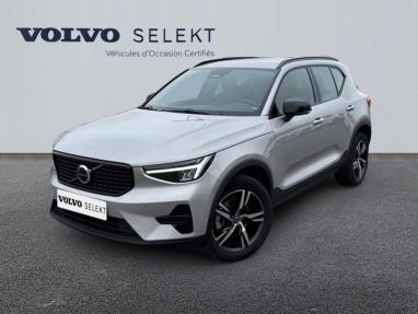 Voir le détail de l'offre de cette VOLVO XC40 B3 163ch Plus DCT 7 de 2024 en vente à partir de 346.15 €  / mois