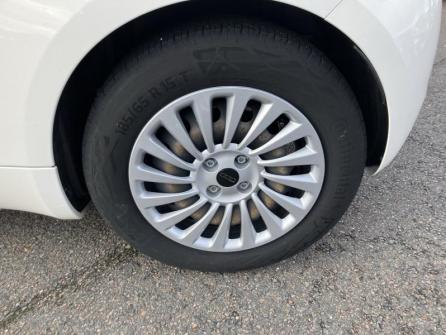 FIAT 500 e 95ch Action à vendre à Châteauroux - Image n°9