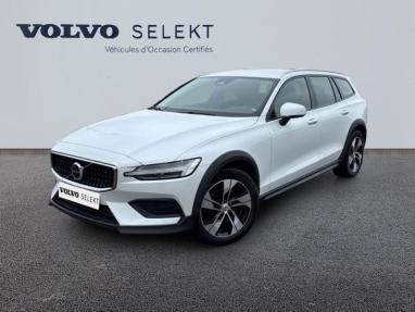 Voir le détail de l'offre de cette VOLVO V60 Cross Country B4 AWD 197ch Pro Geartronic 8 de 2023 en vente à partir de 587.28 €  / mois