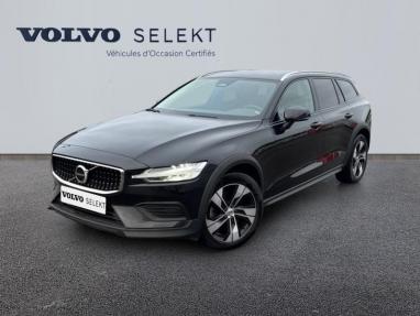 Voir le détail de l'offre de cette VOLVO V60 Cross Country B4 AWD 197ch Pro Geartronic 8 de 2023 en vente à partir de 589.33 €  / mois