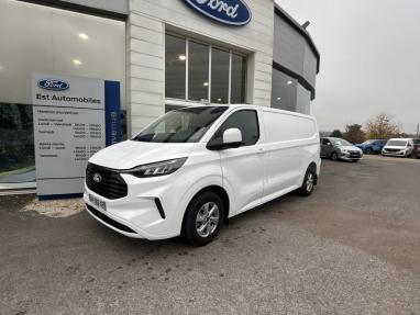 Voir le détail de l'offre de cette FORD Transit Custom Fg 300 L2H1 2.0 EcoBlue 136ch Limited de 2024 en vente à partir de 29 990 € 